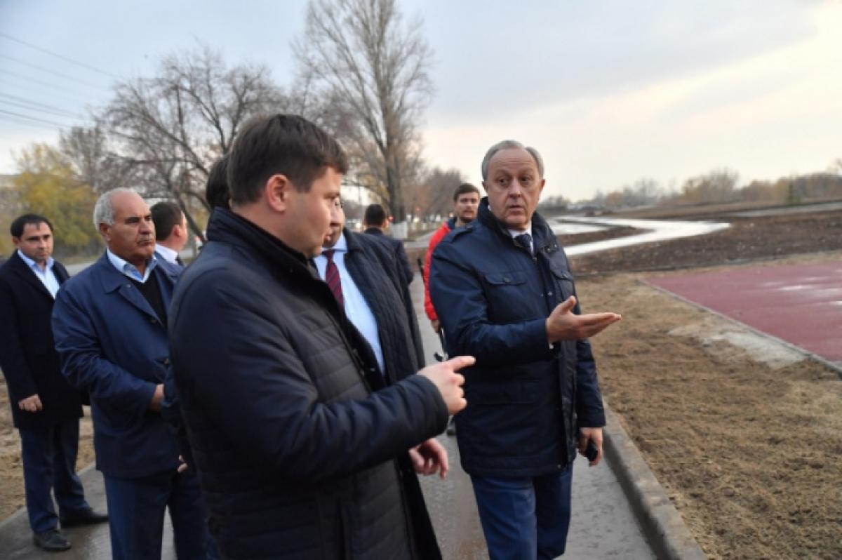 Радаев раскритиковал благоустройство энгельсского парка «Патриот»