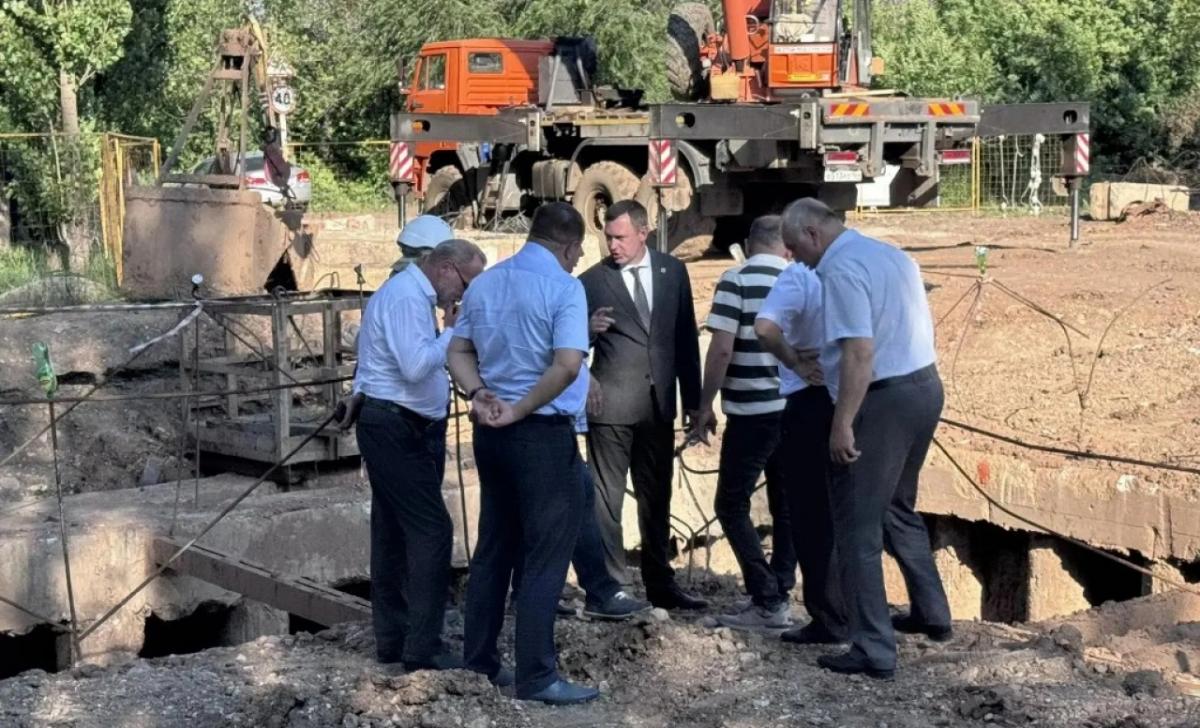 Работы на самотечном коллекторе в Энгельсе: закончена прокладка второго участка