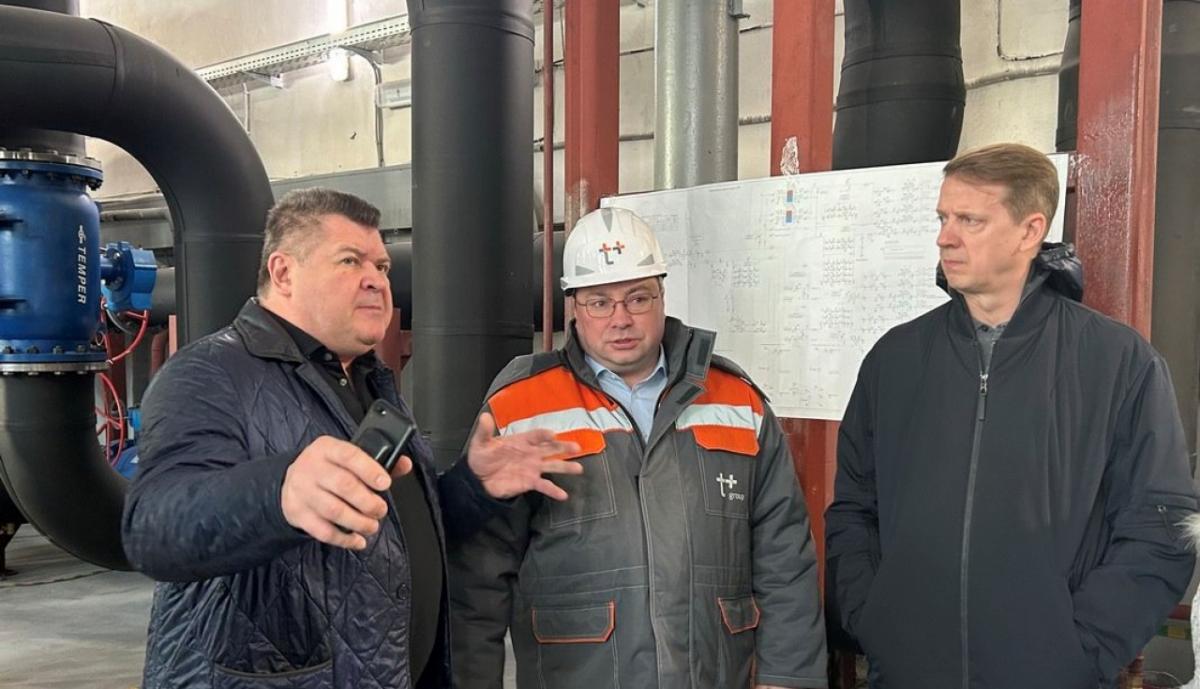 Депутаты Самсонов и Тарасов обсудили проблему отопления домов с «Т Плюс»