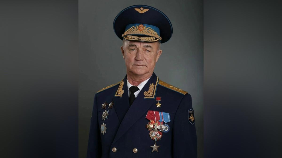 На 72-м году жизни скончался Герой России Валерий Востротин