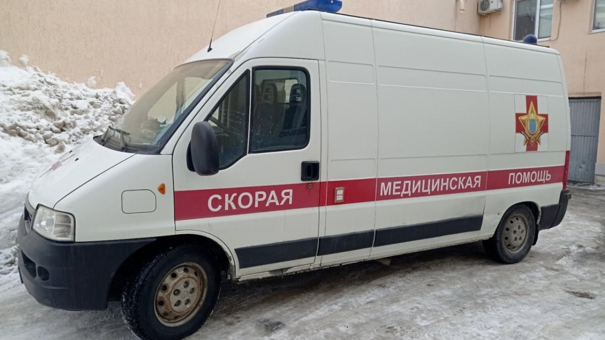 Саратовские власти прокомментировали ситуацию с провалившейся в коммунальную яму машиной
