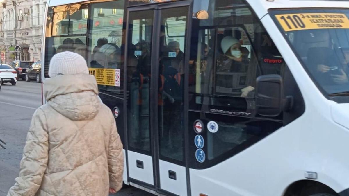 В Саратове повысят тариф на 2 популярных автобусных маршрутах