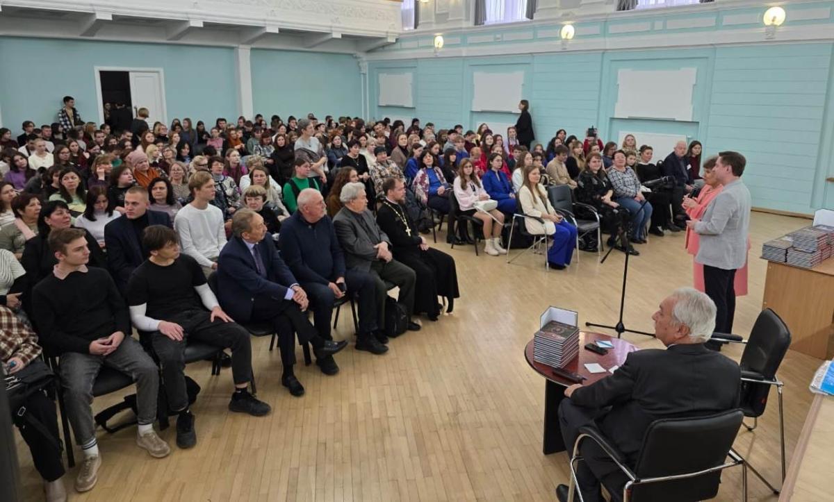 В Саратове презентовали книгу «Ротмистр Пётр Подъяпольский»