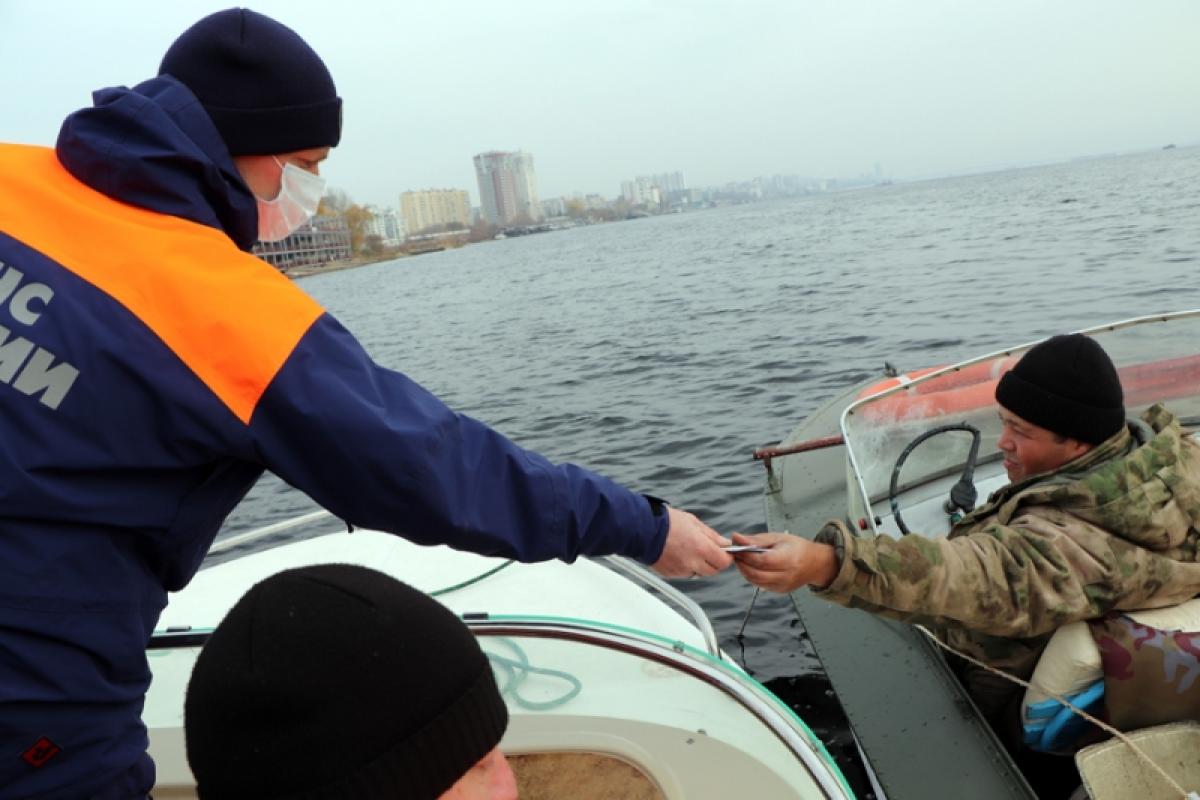 ГУ МЧС объяснило, почему навигация в Саратовской области закроется через 10 дней