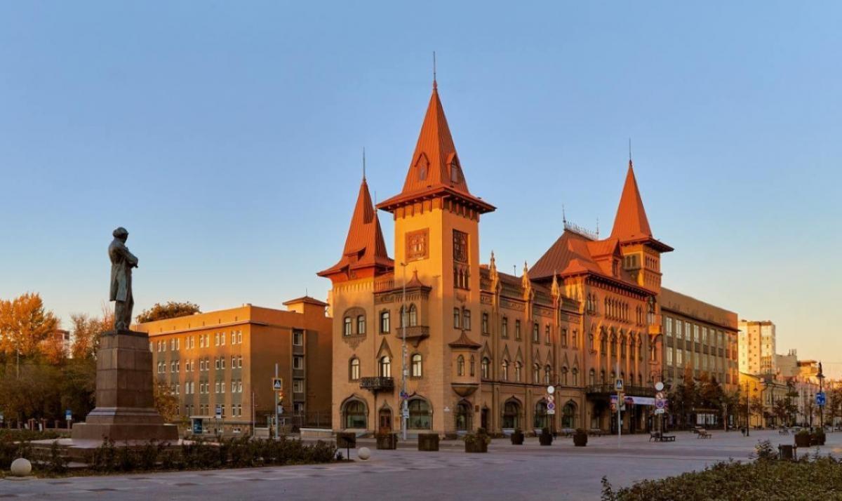 Саратовцам переводят соцвыплаты на карты «Мир» ради мгновенного зачисления денег