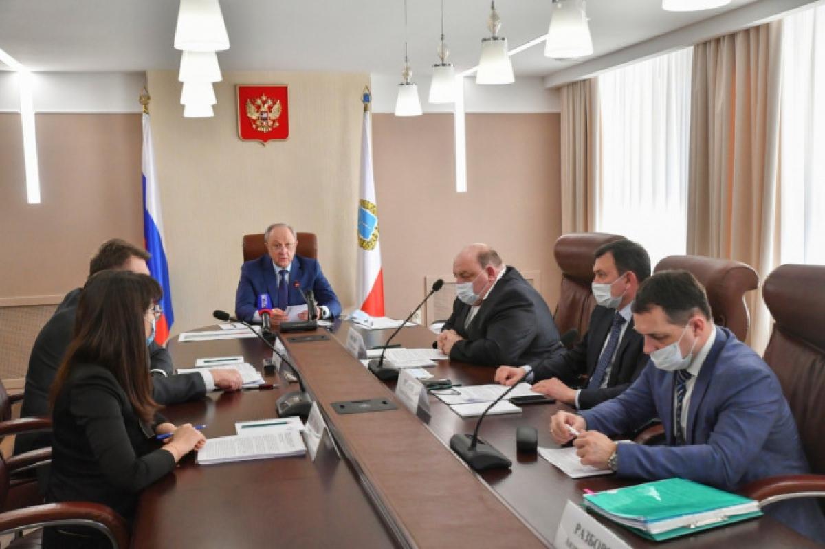 Радаев призвал саратовцев не делать хаотичных закупок лекарств