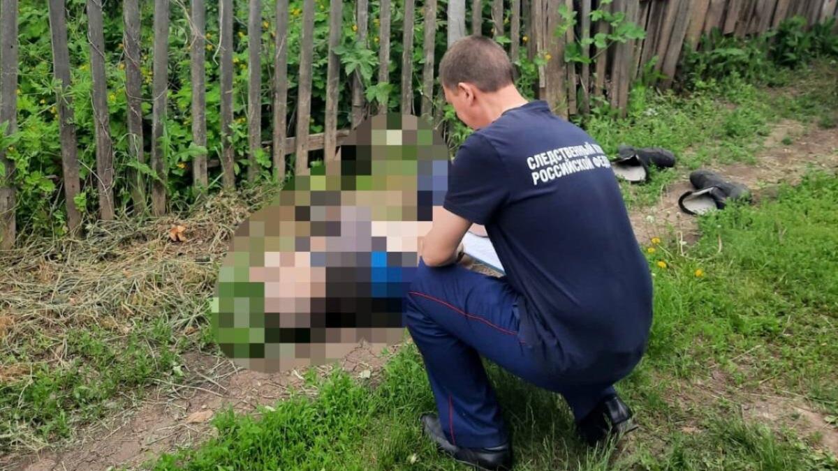 В Балаково прохожие нашли на улице мертвого мужчину и вызвали полицию