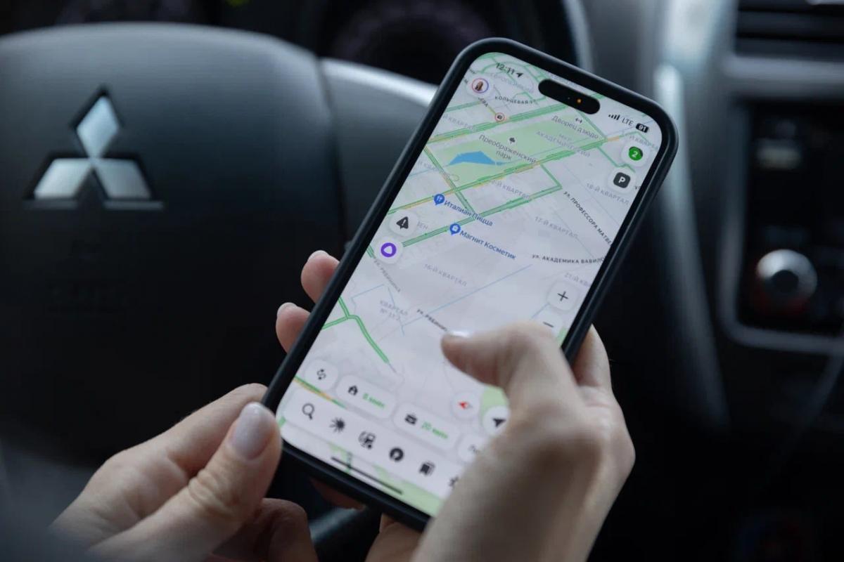 Эксперт телекома: какие гаджеты нельзя оставлять в машине зимой