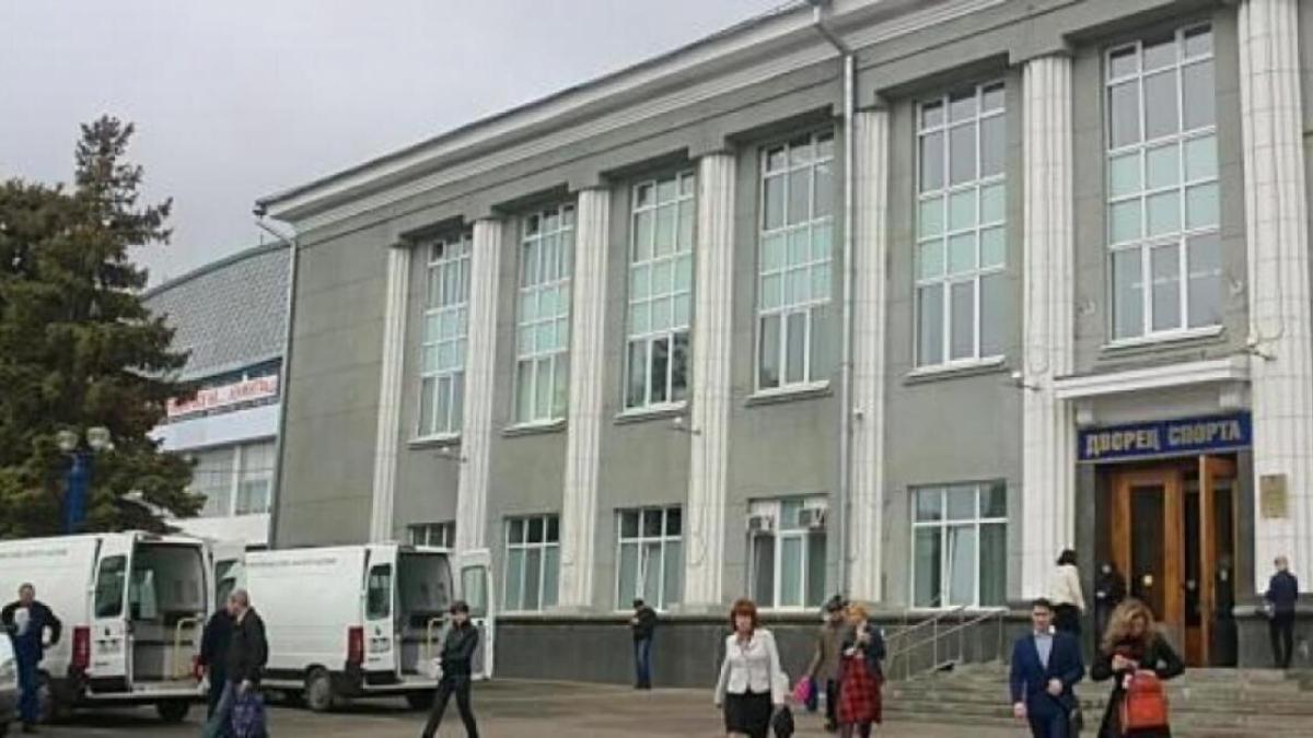 Власти анонсировали ремонт Дворца спорта и 2 кортов в Саратове