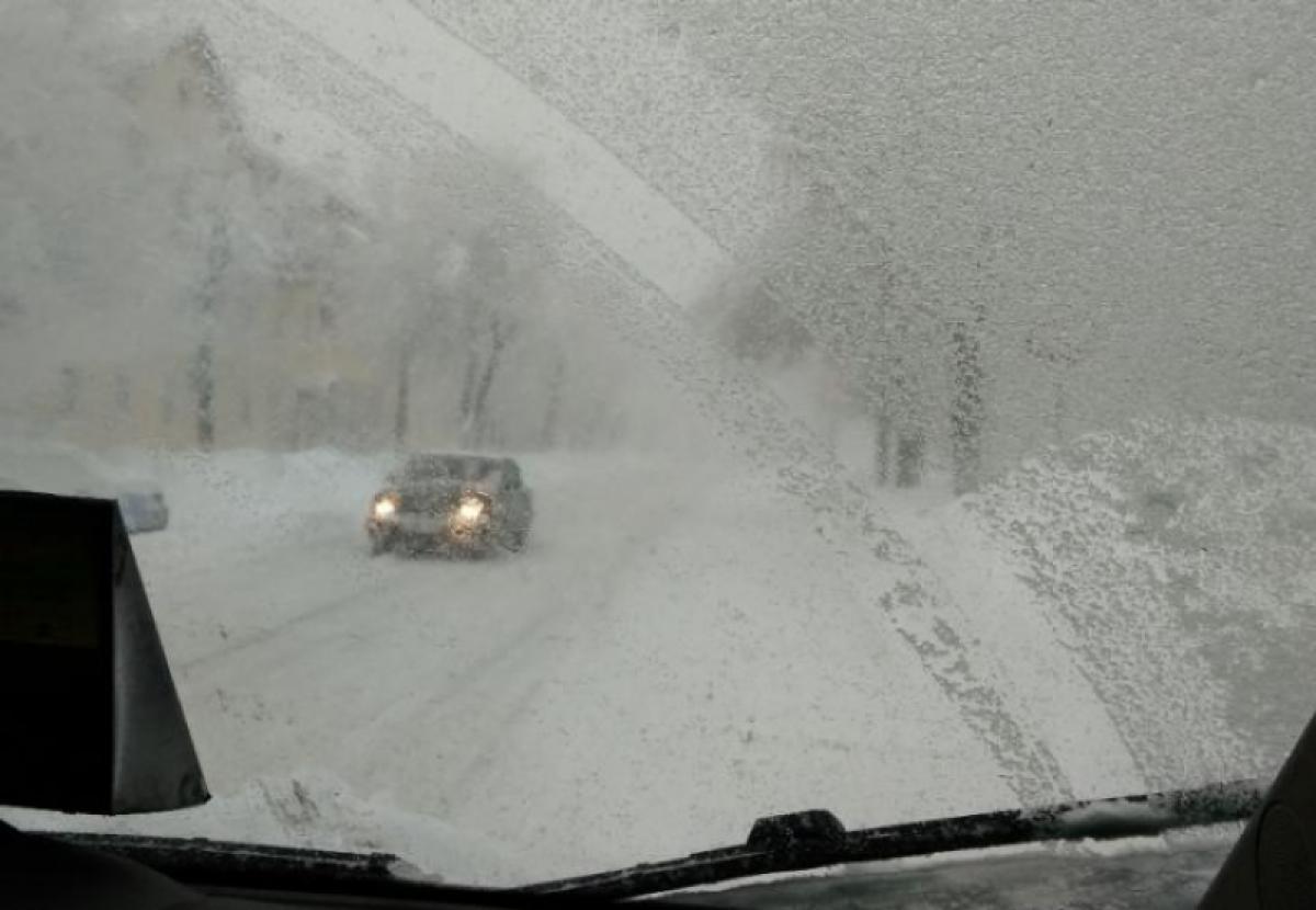 Госавтоинспекция предупреждает саратовских водителей об ухудшении погодных условий