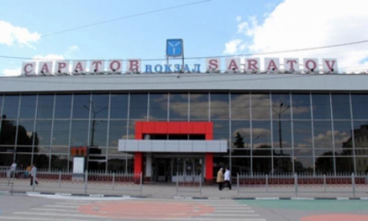 Радаев дал две недели на организацию парковки у саратовского ж/д вокзала
