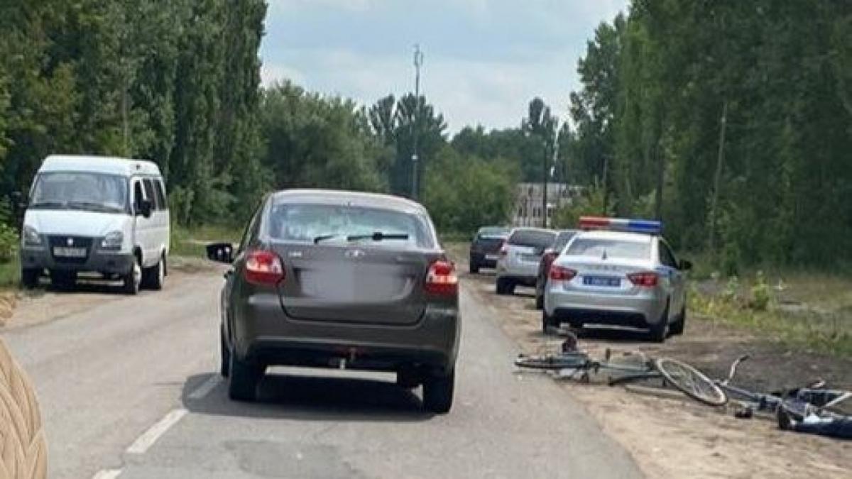 В Балашове женщина погибла в аварии «Гранты» и 2 велосипедистов 