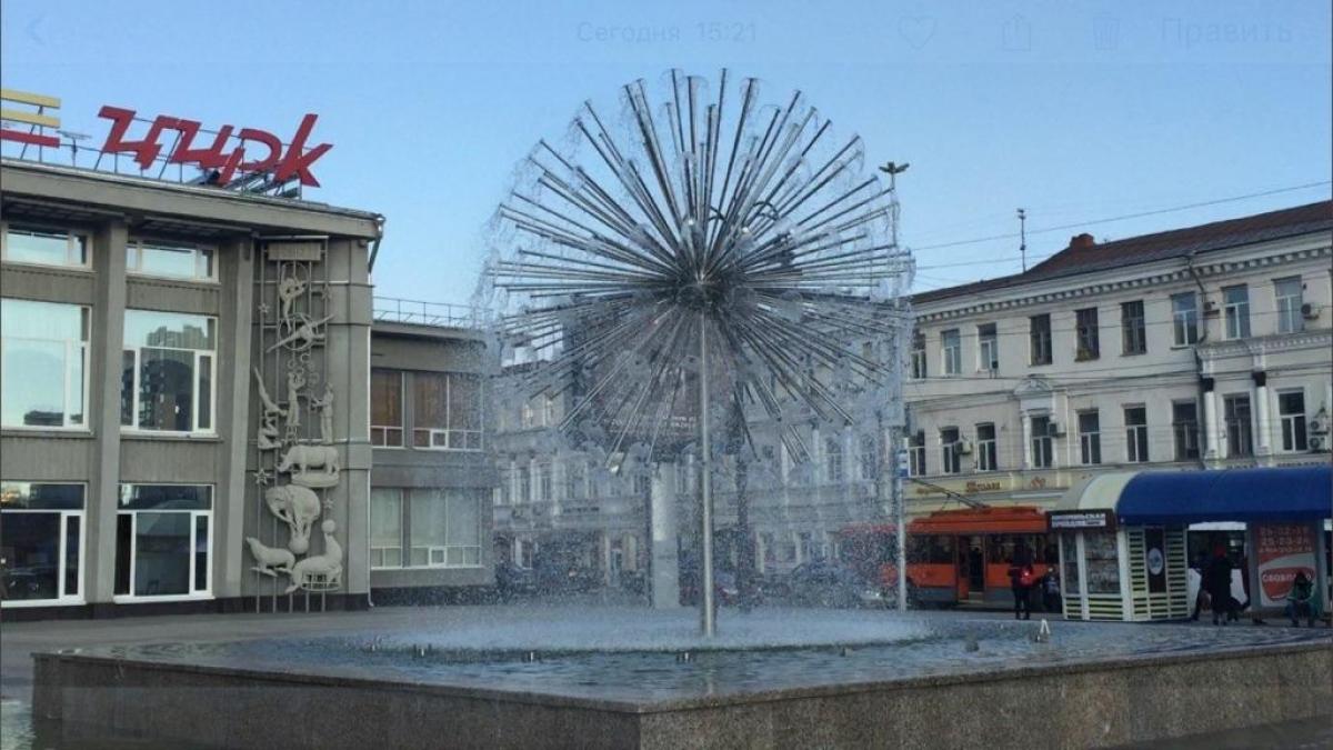 Саратов фонтанирует: накануне зимы в городе сдают в эксплуатацию летние объекты