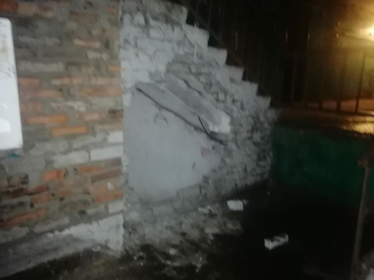 В подвале дома на улице Мясокомбинат нашли труп в поролоне