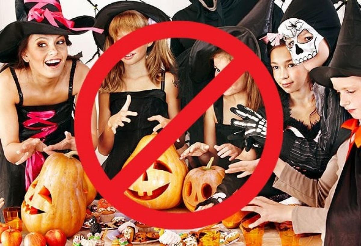 Калинин призвал запретить празднование «хеллоуина» в школах региона