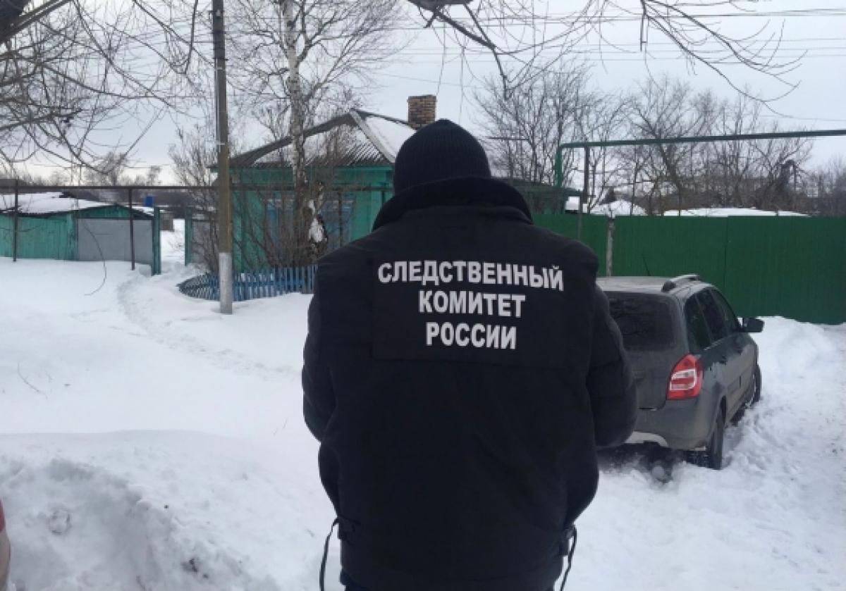 В саратовском селе женщина пришла к соседу в гости и нашла его мертвым в спальне