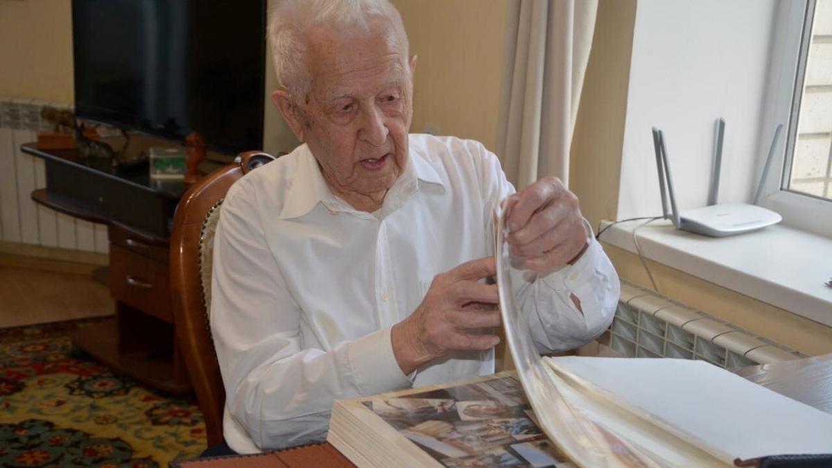 100 лет исполнилось ветерану войны из Энгельса Евгению Федяеву