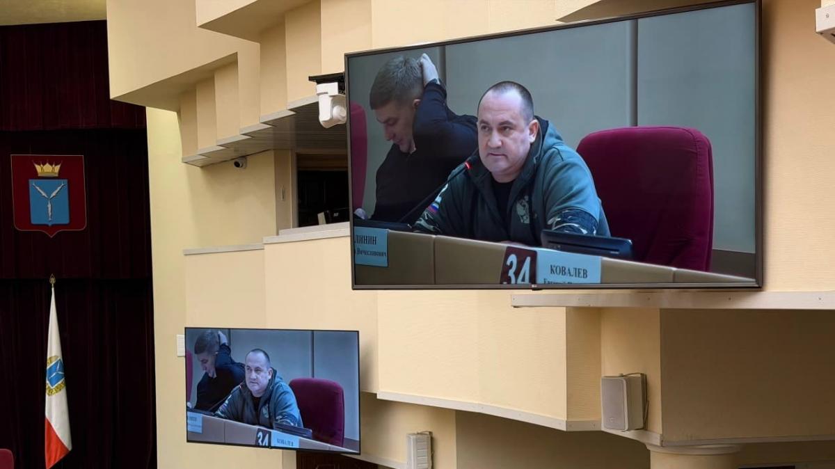 Саратовский депутат Калинин отметил важность работы сельских учителей