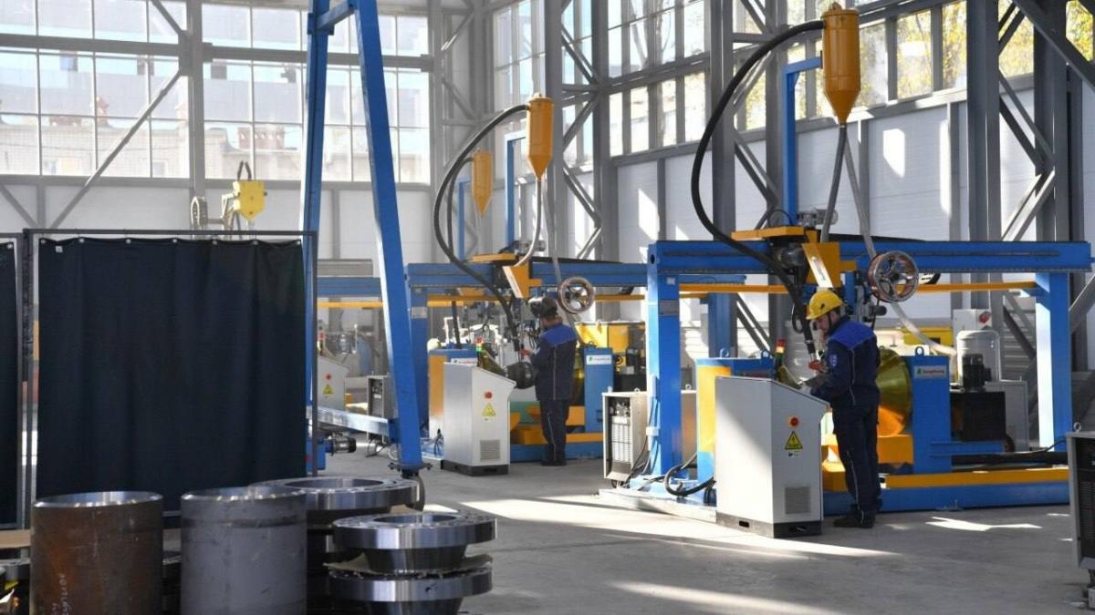 В Саратовской области ищут сварщиков на 180 тысяч рублей 