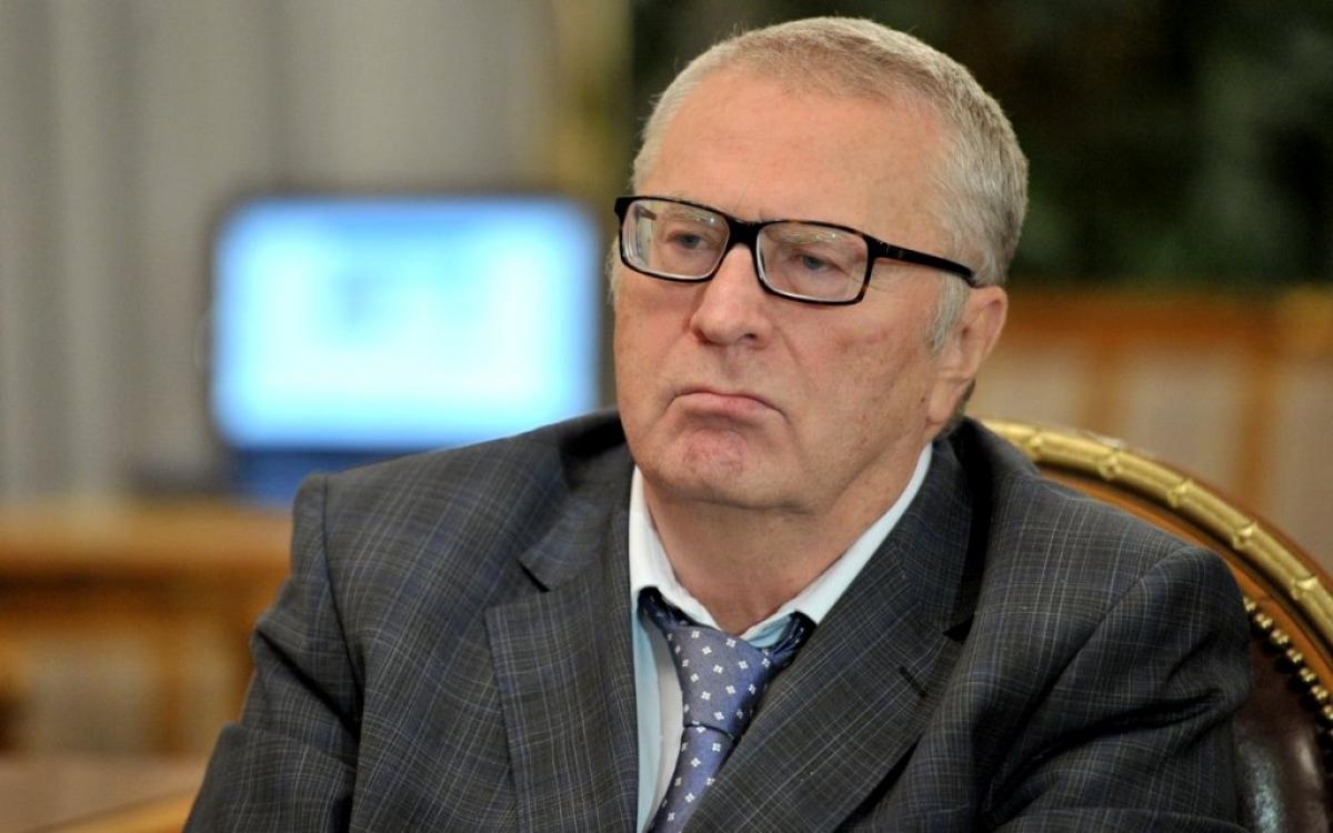 Жириновский: после трех уколов «Спутником V» я решил поменять вакцину, а осенью законодательство будет ужесточаться  