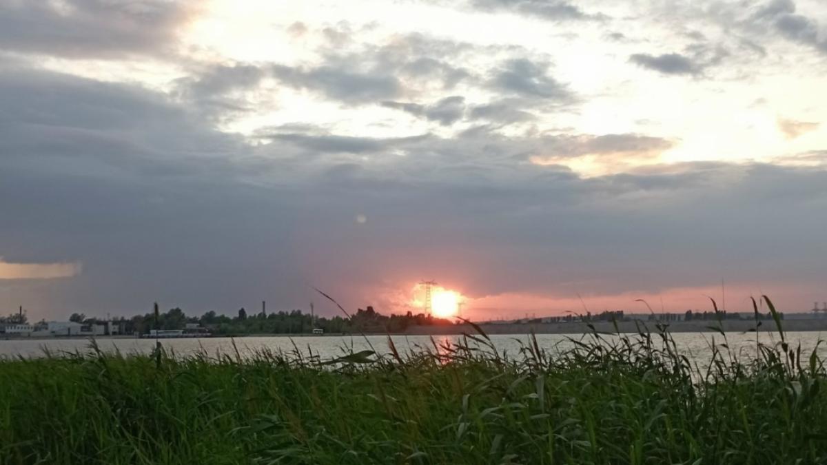 Затонувшее в Саратовской области судно нанесло ущерб Волге на 500 тысяч