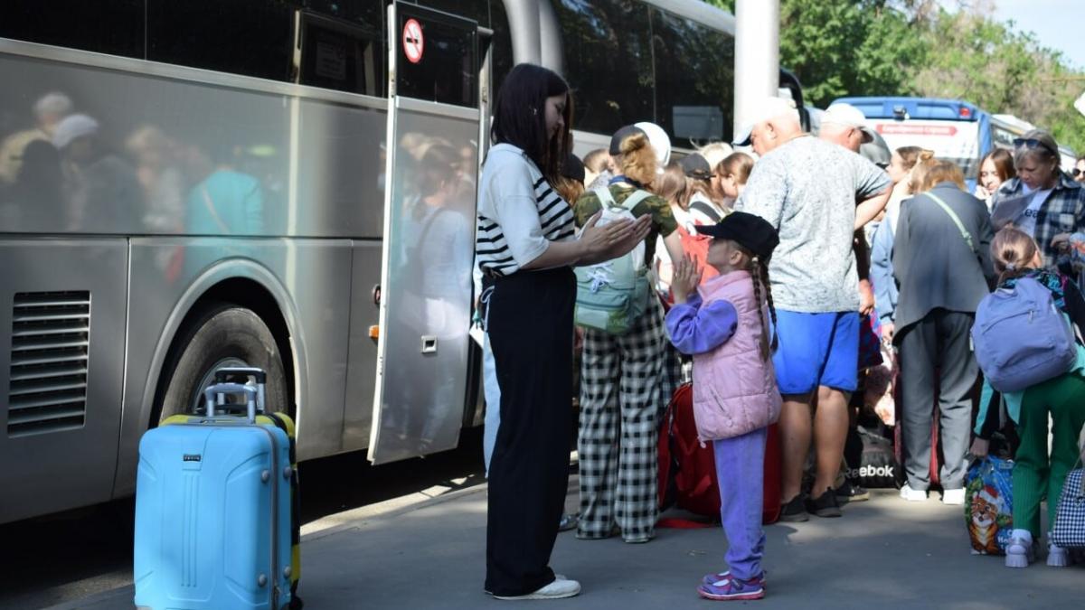 180 детей из Сватовского района ДНР отдохнут в Саратовской области