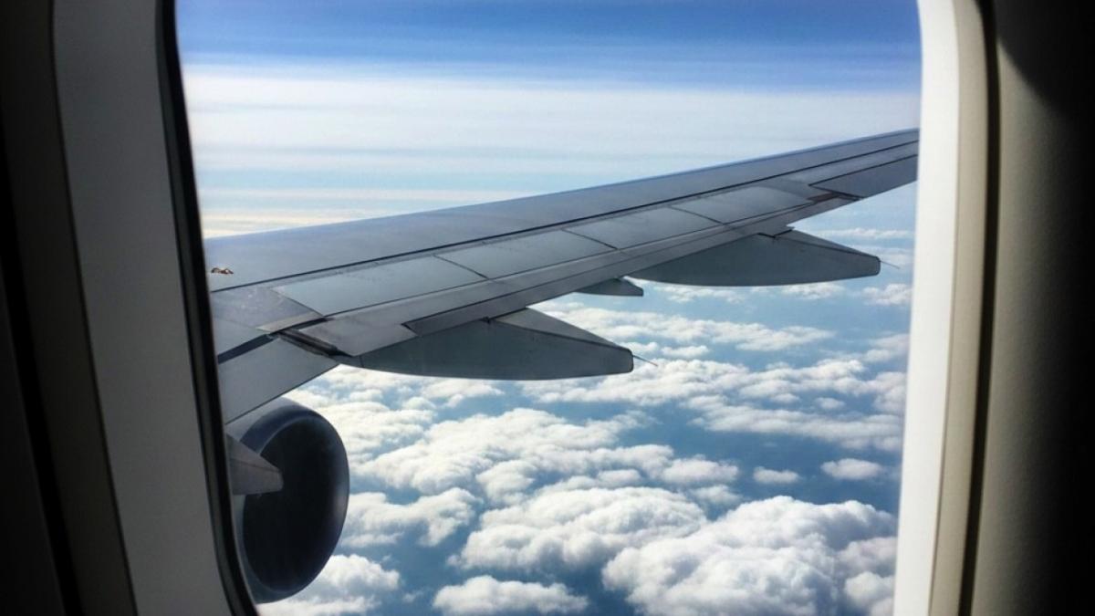 Не по расписанию: в Саратове на 7 часов задержали вылет самолета на Москву