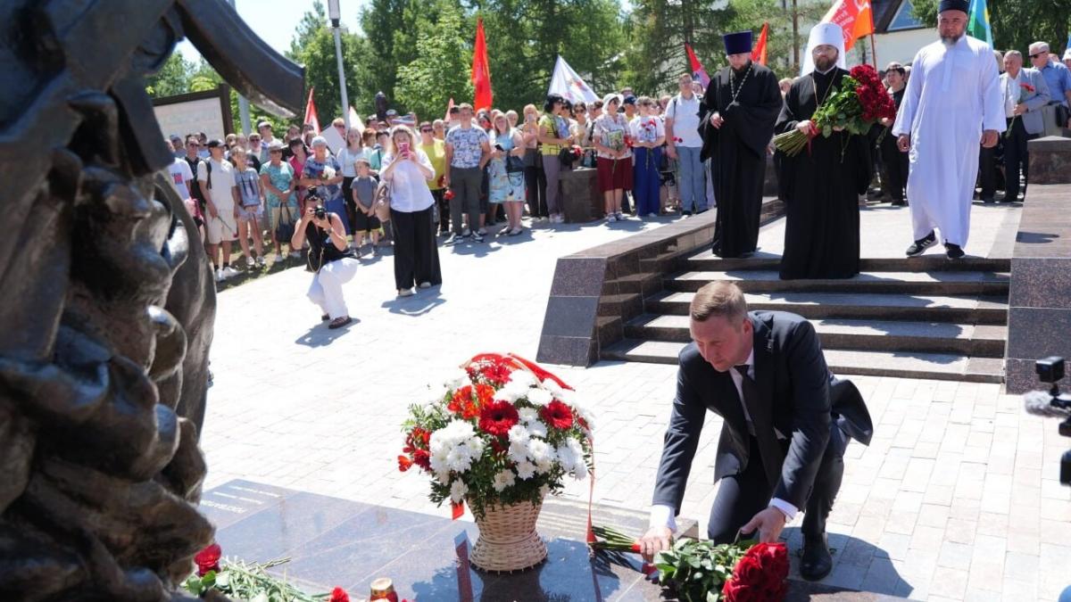 В Саратове увековечили имена погибших в СВО и других конфликтах