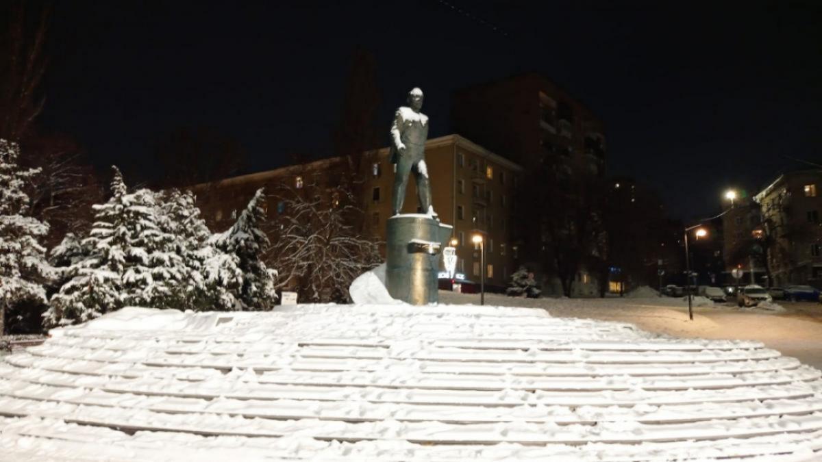 Перед снегопадами Бусаргин напомнил чиновникам про ответственность за уборку