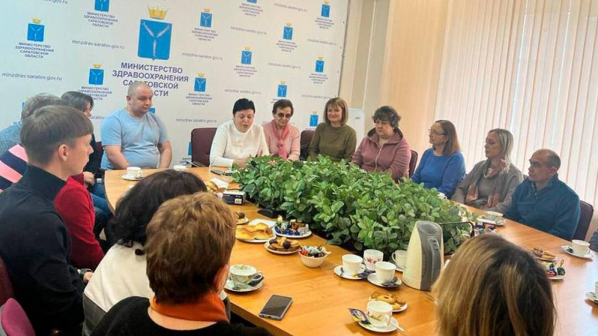 Саратовские врачи отправились лечить детей на Донбасс