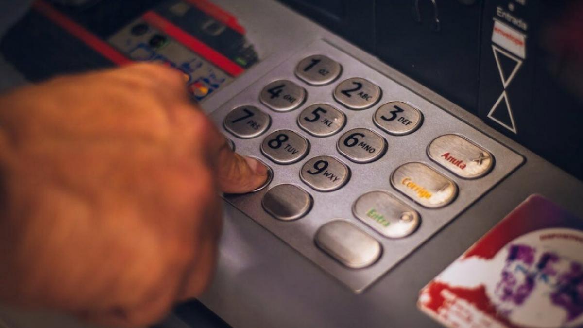 Саратовцев предупредили о телефонных мошенниках из «полиции» Москвы 