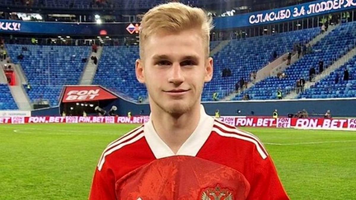 Футболист из Саратова Сергей Пиняев стал рекордсменом сборной России 