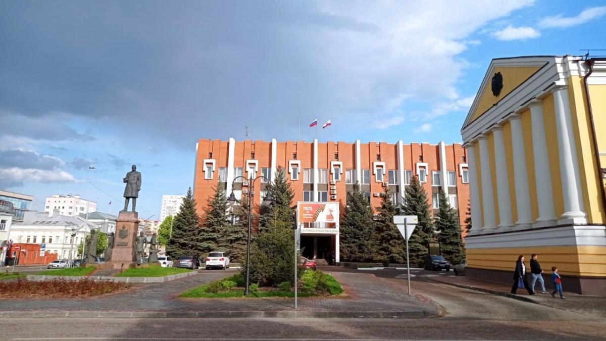 Приемная Калинина: саратовцам рассказали о добровольческих военных формированиях