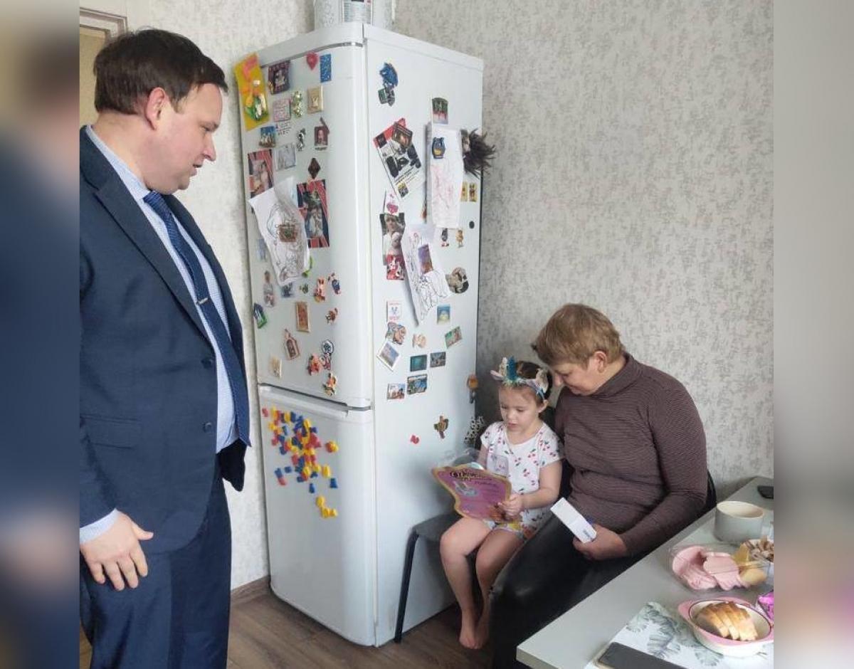 Глава Заводского района Олег Курицын объявил об уходе в отставку