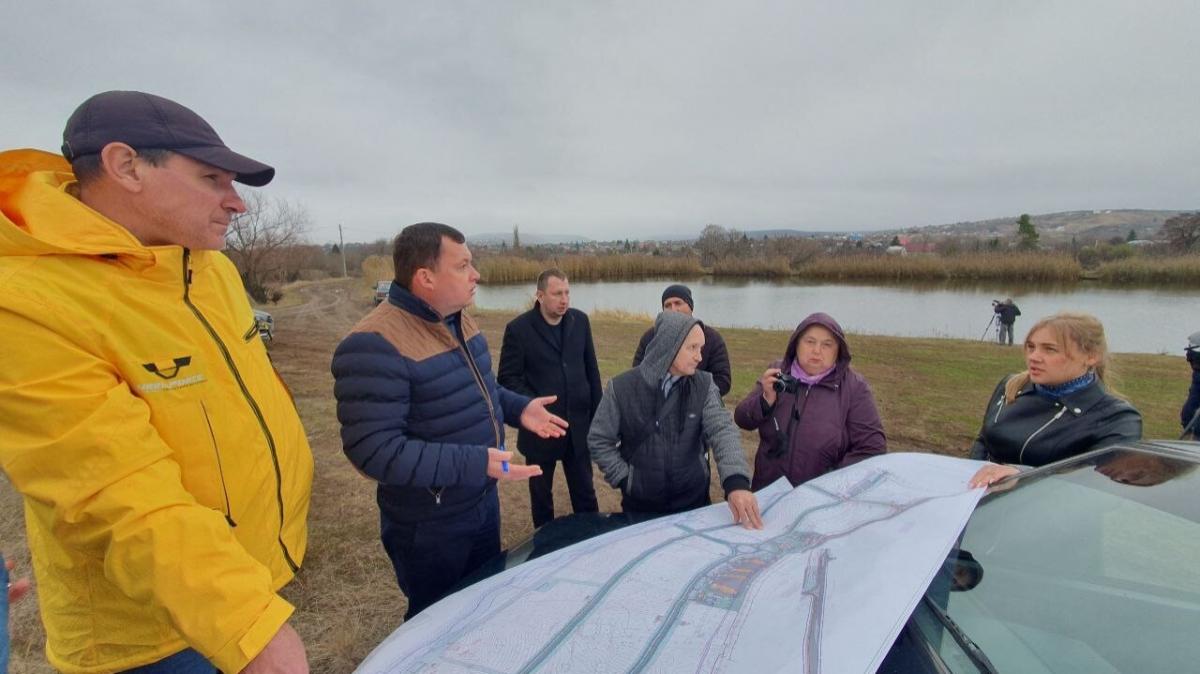 В Саратове общественникам на месте показали план индустриального парка