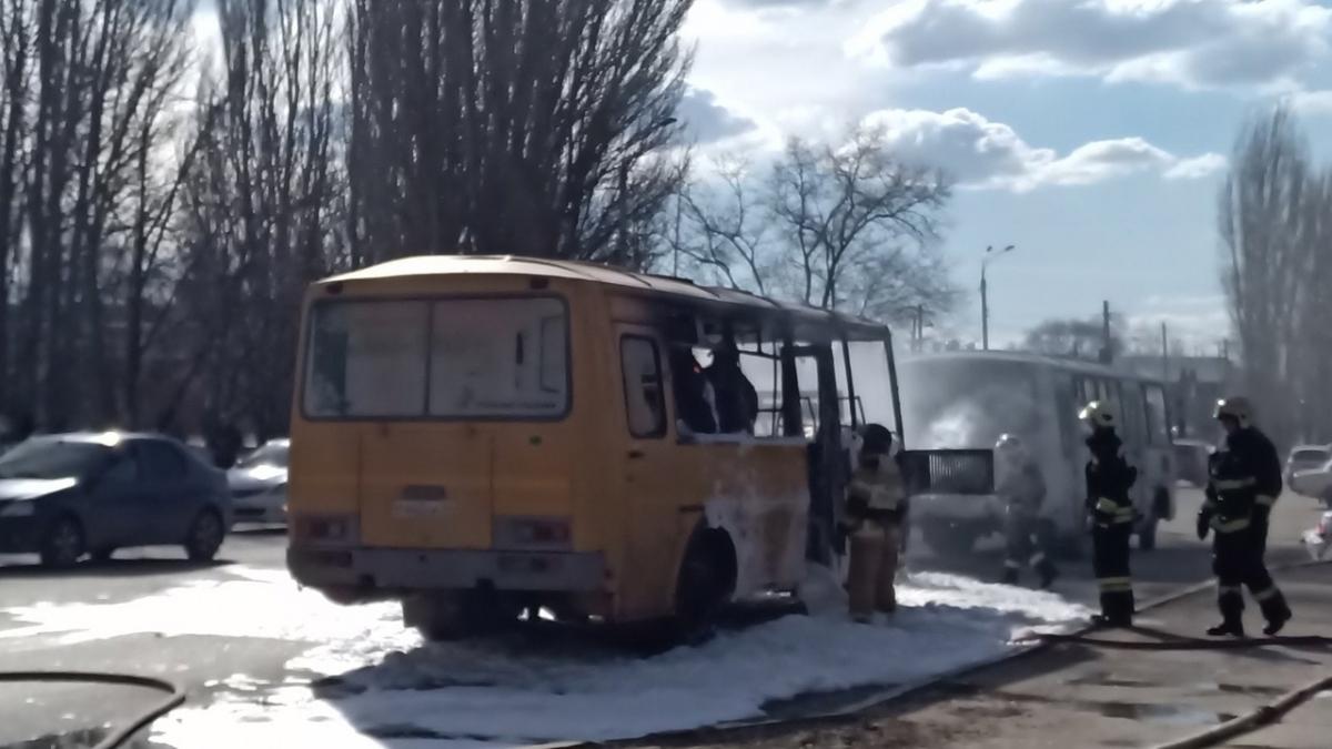 В Балаково загорелся пассажирский автобус | 08.04.2022 | Саратов -  БезФормата