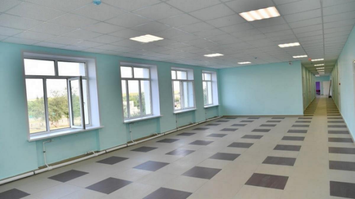 Чиновники рассказали, сколько учителей не хватает в школах Саратовской области