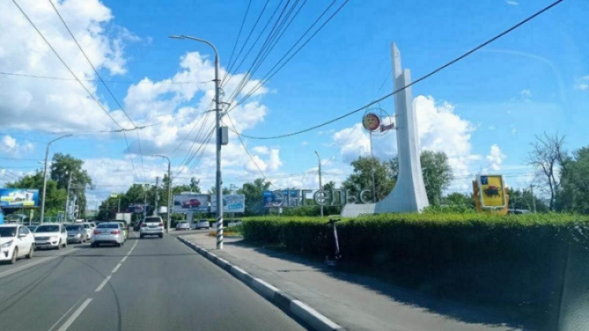 После атаки БПЛА началась эвакуация в 22 СНТ Энгельса