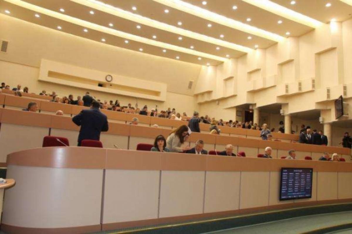 Комитетская неделя облдумы. Много шума и немного пользы