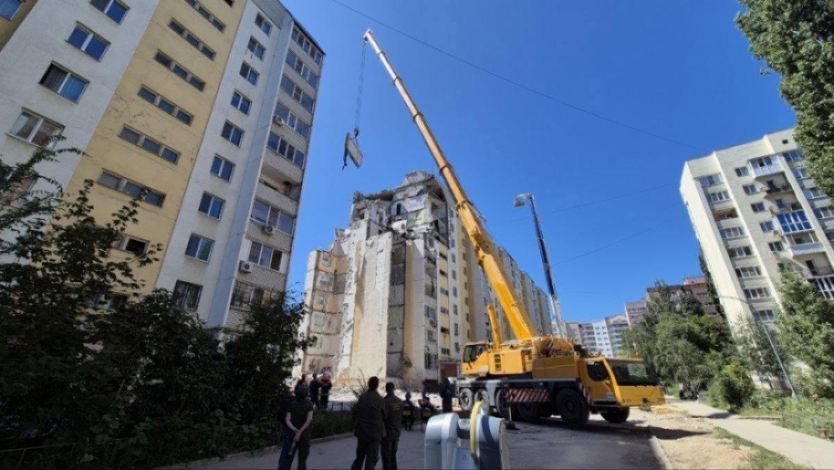 В Саратове начались восстановительные работы в доме на Блинова