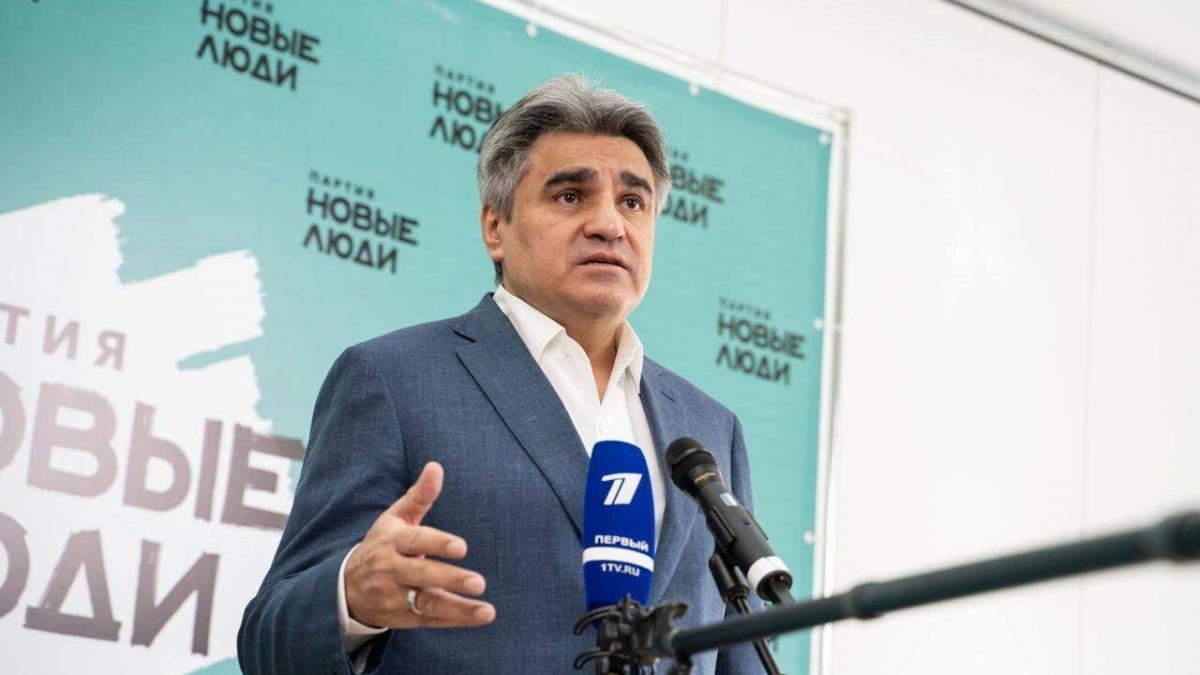 Отменить домашние задания, улучшить питание: перед 1 сентября партия «Новые люди» представила идеи для саратовских школьников