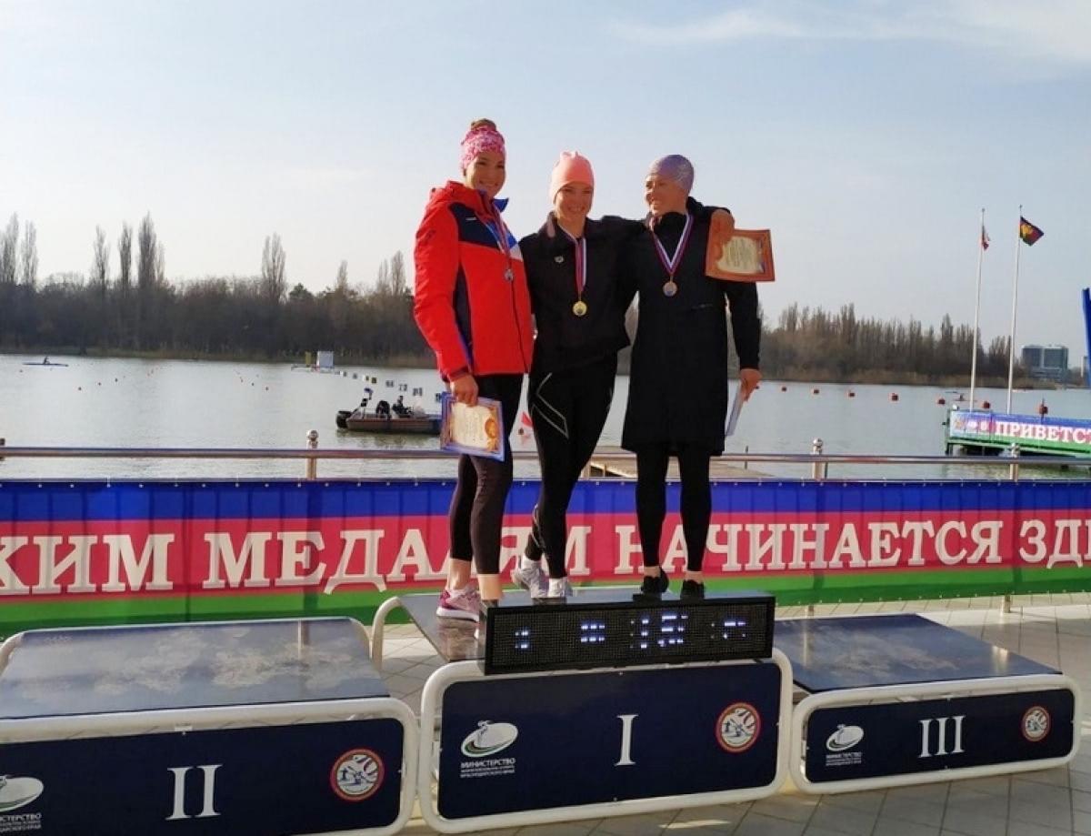 Кира Степанова завоевала серебряную медаль на Всероссийских соревнованиях по гребле на байдарках и каноэ
