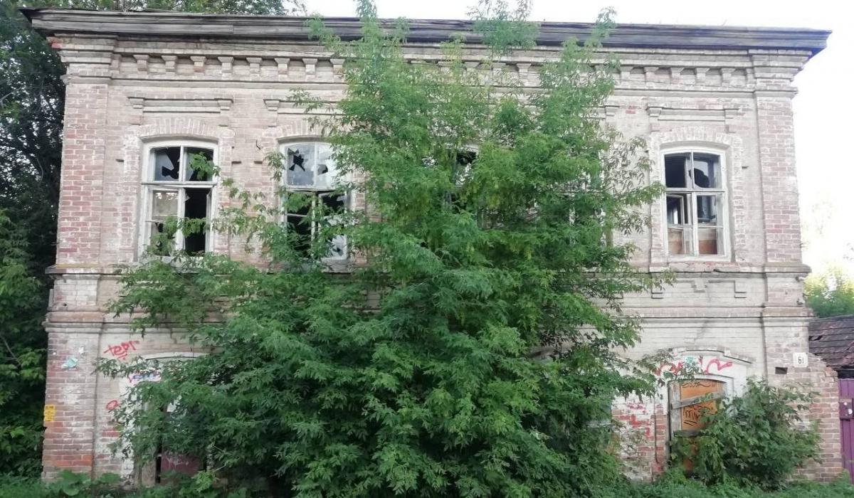 В Энгельсе сдадут в аренду за рубль 4 особняка для реставрации