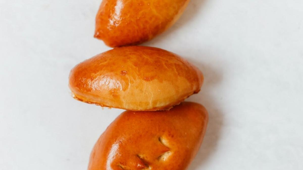 Саратовские «серебряные волонтеры» отправили в зону СВО 535 пирожков