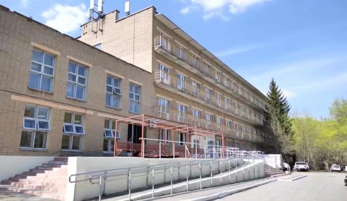 В Саратове модернизируют спорткомплекс «Кристалл» и отель