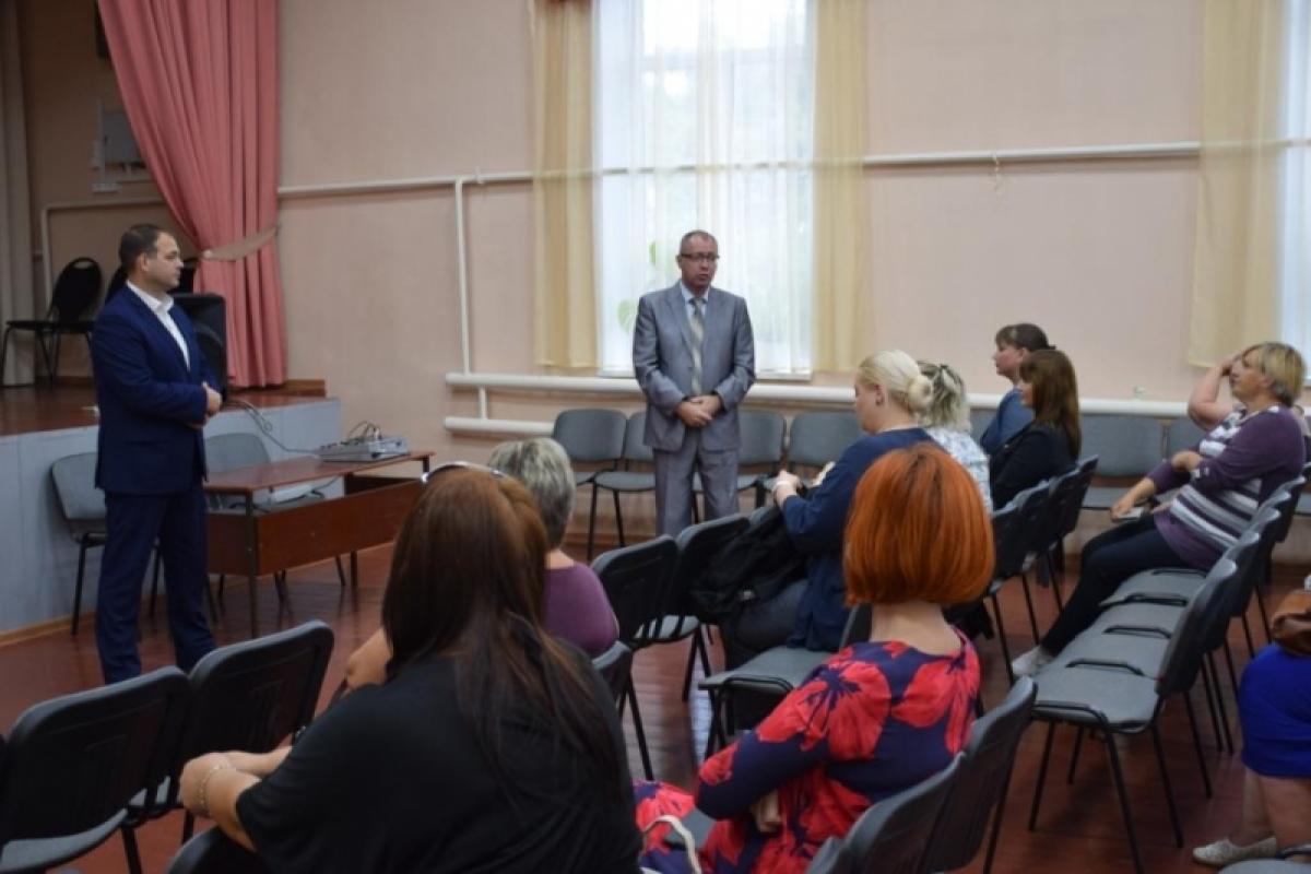 Если близлежащие села войдут в состав Саратова, местным работникам культуры поднимут зарплату