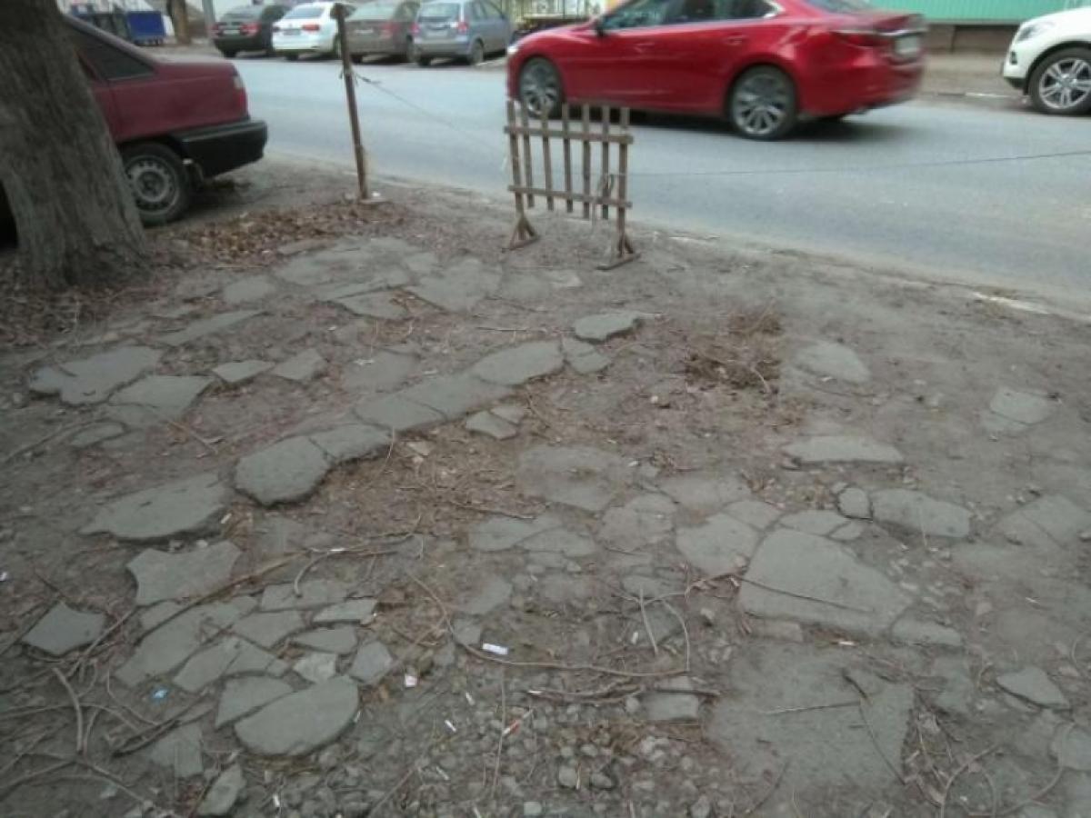 500 миллионов рублей на масштабный ремонт саратовских тротуаров поступили в область