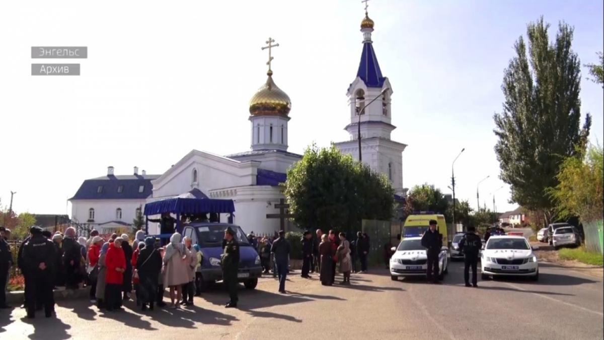 В Энгельсе Покровский крестный ход завершится трапезой и ярмаркой