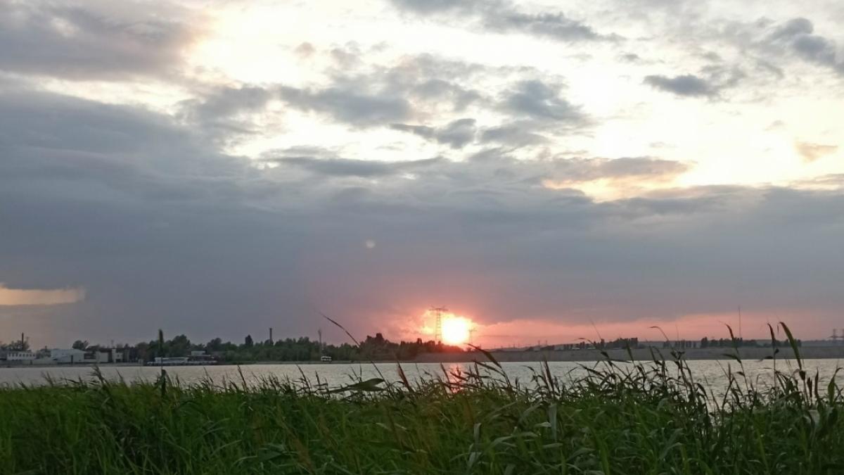 В Балаково корпус теплохода «Удмуртия» продадут на металлолом за 11,8 миллиона