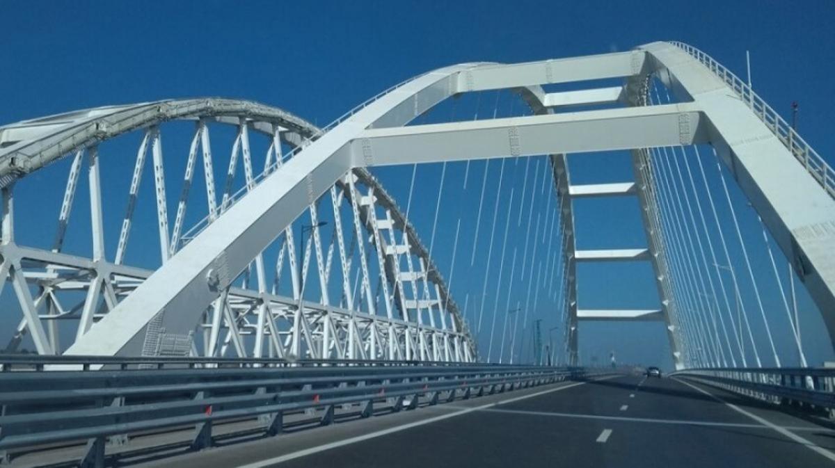 Минздрав: дети находятся в тяжелом состоянии после ДТП на Крымском мосту